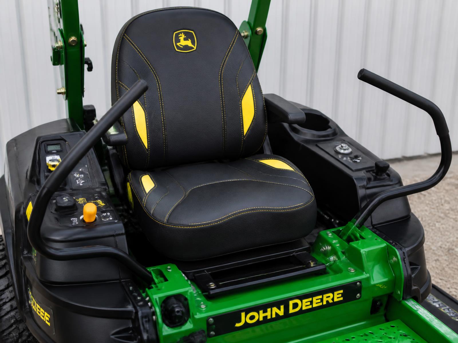 Comfortable, Adjustable Operator Station